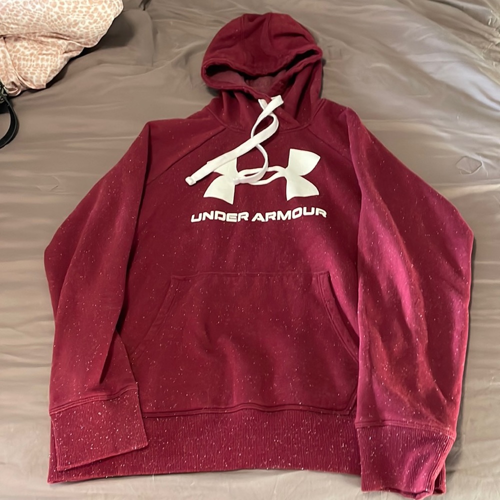 Under Armoir, Burgundy, MD/M/M